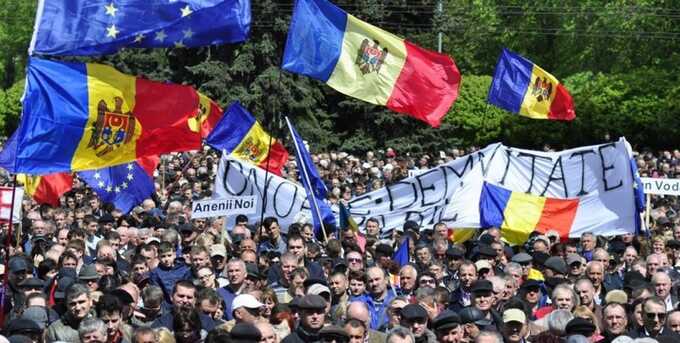 Антиправительственные настроения на пике: жители Кишинева вышли на протест