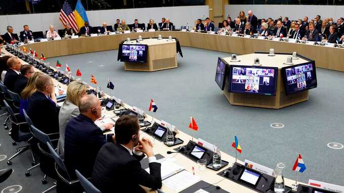 Впервые встреча в формате "Рамштайн" проходит под совместным председательством Лондона и Берлина