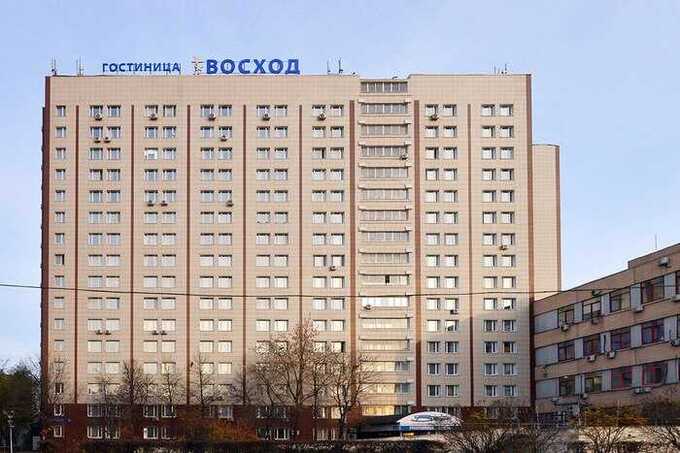 Неизвестный ворвался в номер отеля «Восход» с оружием и сбежал