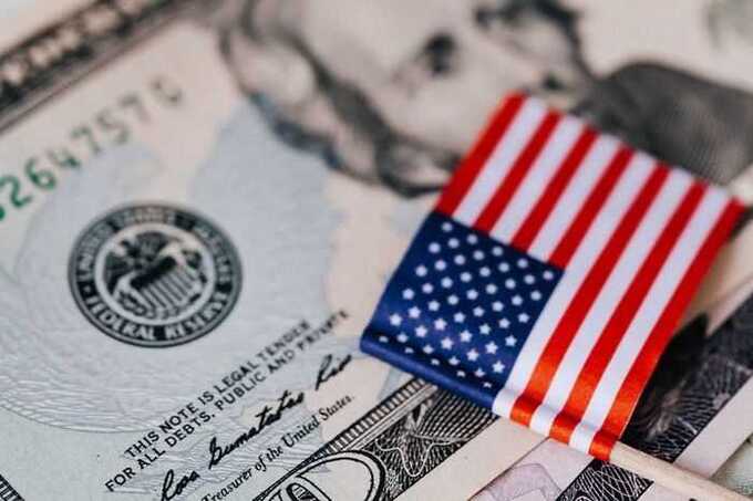 Руководители крупных компаний продали свои акции перед усилением политики США