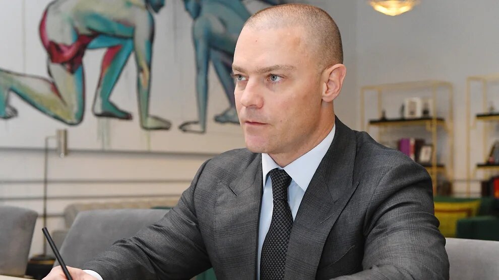 Всем миром на "аккумулятор" Кириенко Всем миром на "аккумулятор" Кириенко
